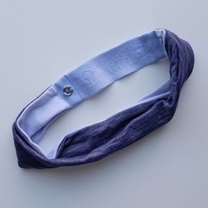 women’s Lululemon headband- never worn/nwot